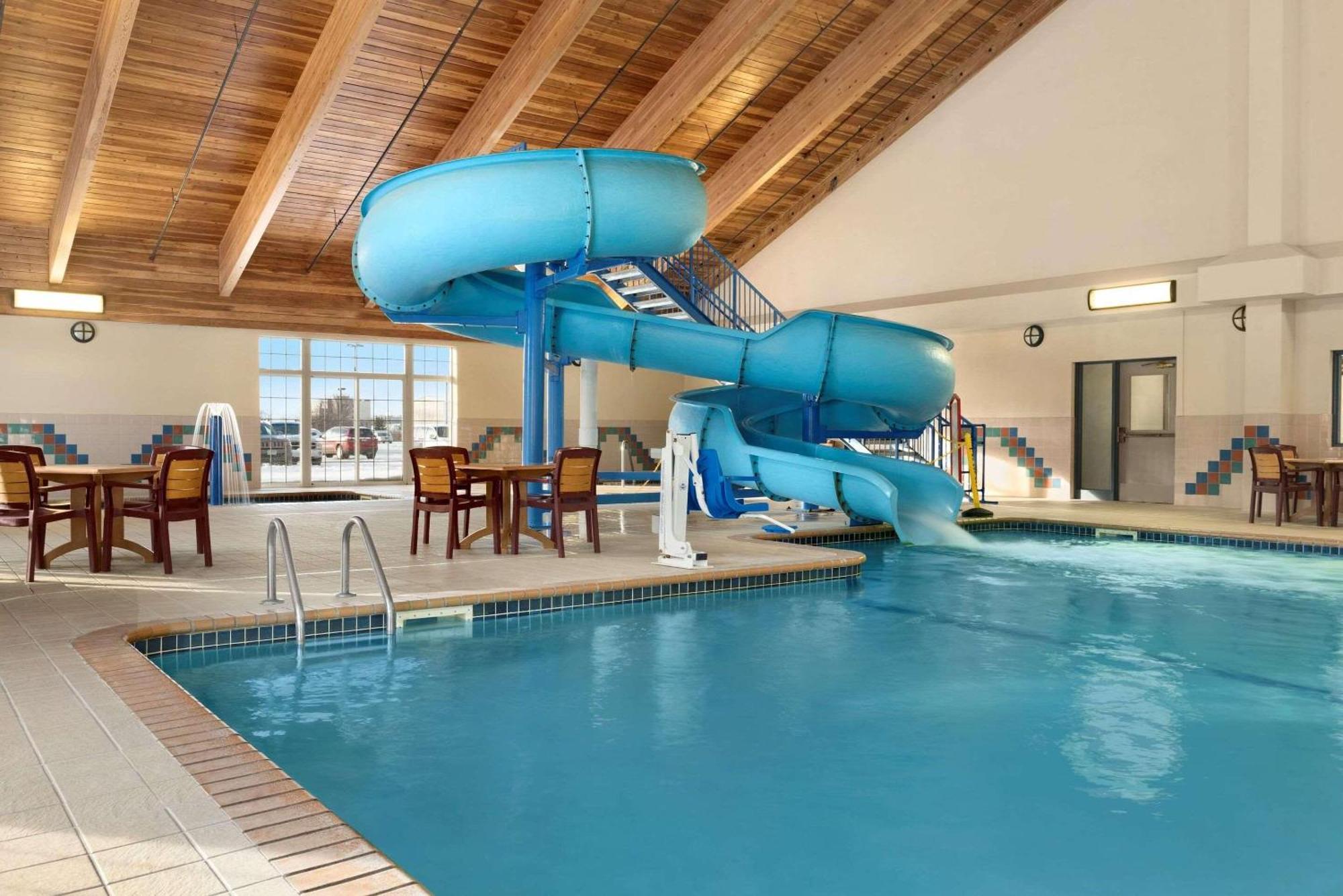 Country Inn & Suites By Radisson, Duluth North, Mn Eksteriør billede